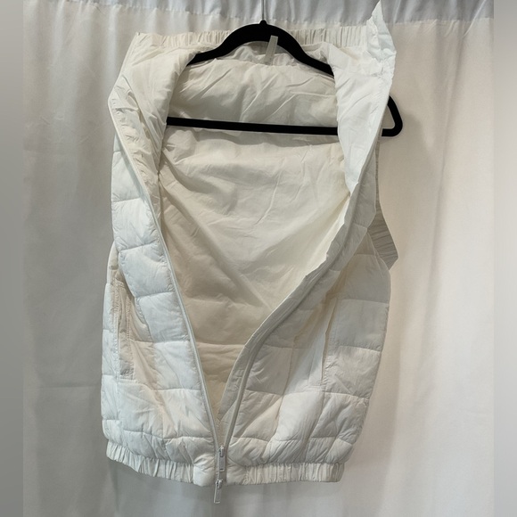 EUC FP Movement Vest Womens, White Blue Insulated Puffer Full Zip - Picture 2 of 3